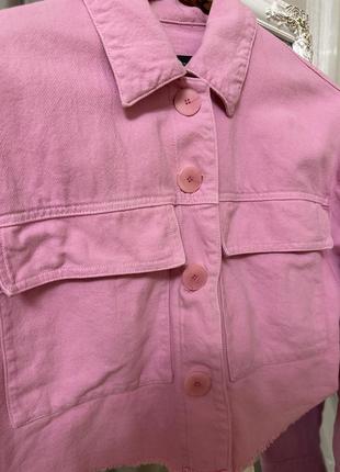 Зара джинсовая куртка розовая2 фото