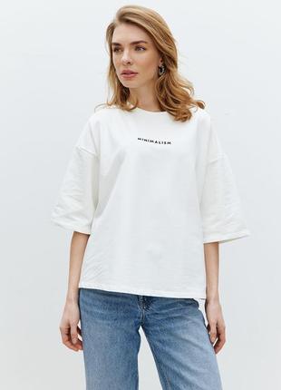 Женская базовая футболка с вышитой надписью молочная modna kazka mkrm4180-2