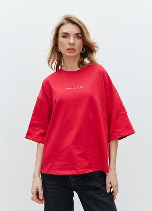 Женская базовая футболка с вышитой надписью красная modna kazka mkrm4180-3