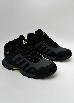 Зимові кросівки adidas terrex з хутром (gore tex)