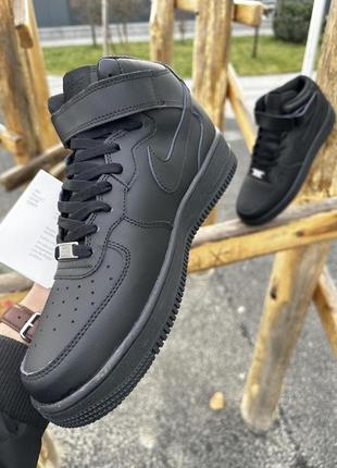 Зимові кросівки nike air force ліцензія (black)4 фото