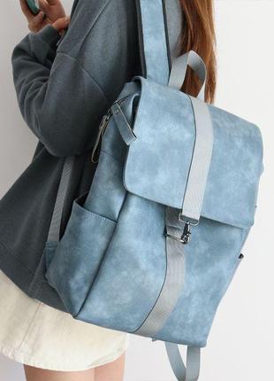 Універсальний, міський вмісткий рюкзак, для навчання чи подорожей.2 фото