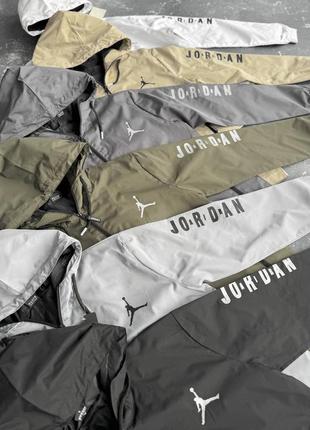 Чоловіча вітровка jordan на весну у сірому кольорі premium якості, стильна та зручна вітровка на кожен день4 фото