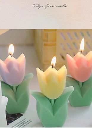 Эстетическая ароматизированная свеча тюльпан