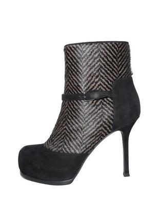 Yves saint laurent