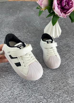 Детские белые кроссовки для девочек и мальчикам2 фото