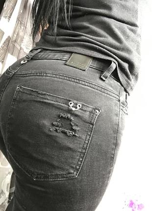 Джинсы stradivarius, чёрные джинсы, рваные джинсы