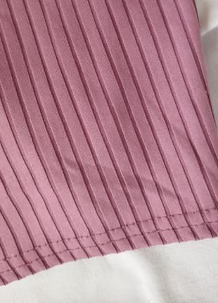 ❤️идеальное платье s/m с вырезом летнее розовое платье в рубчик миди на тонких бретелях с вырезом на талии4 фото