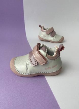 Кожаные ботиночки для девочки (19-22 рры)2 фото