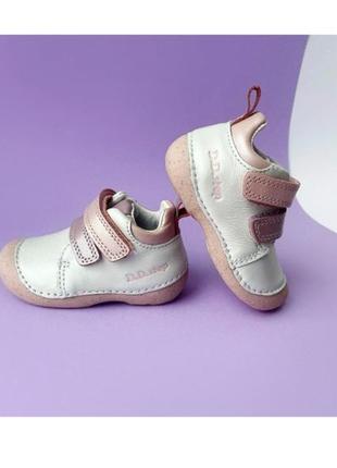 Шкіряні черевички для дівчинки (19-22 рри)