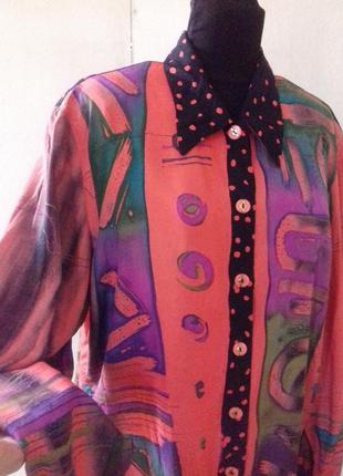 Яркая отличная блуза рубашка.