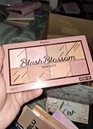 Палетка для лица ruby rose blush blossom