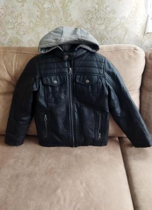 Кожаная куртка 5-6 лет