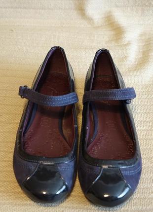 Чудесные комбинированные кожаные туфельки в стиле мери джейн footglove m&s англия 5 р.3 фото