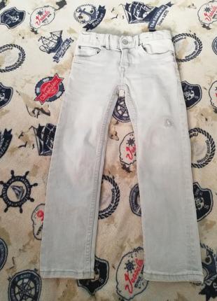 Джинсы на девочку 4-5 лет, рост 110
