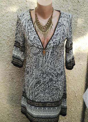 Платье,туника,рубаха с крупным замочком на груди ,в восточный(этно) принт