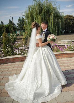 Весільна сукня блискуча, під реставрацію2 фото