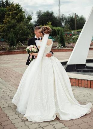 Весільна сукня блискуча, під реставрацію8 фото
