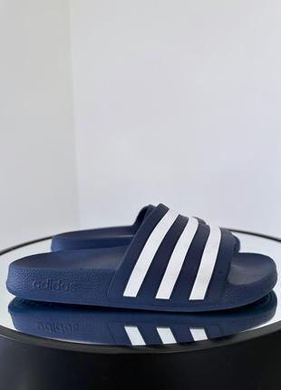 Классические популярные шлепки adidas