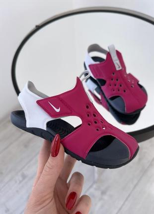 Шикарные практичные босоножки nike2 фото