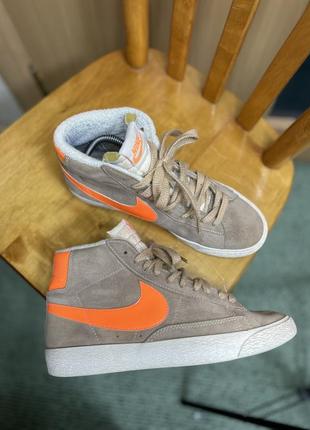 Кроссовки nike blazer