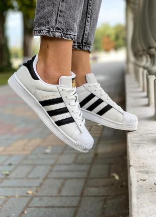 Крутые трендовые женские кроссовки Hoodie adidas superstar белые