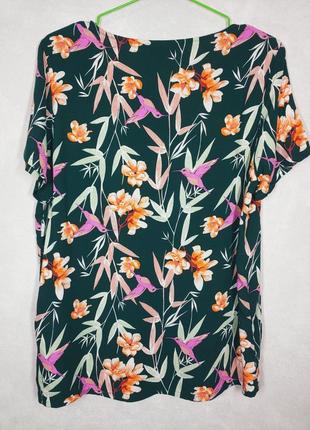 Легкая блуза из вискозы с цаеточным принтом 46-48 размера5 фото