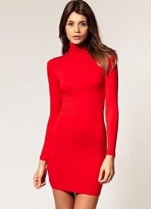 Красное платье