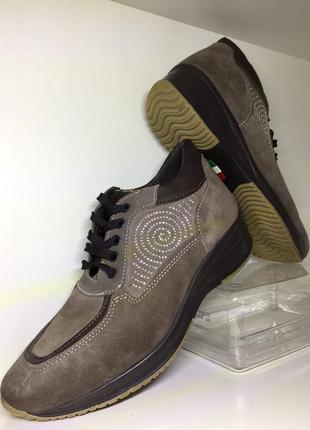 Новые натуральные замшевые кроссовки ботинки италия3 фото