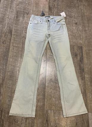Джинсы