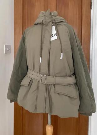Курточке zara zw collection контрастная утепленная куртка светлый хаки | 4088/2446 фото