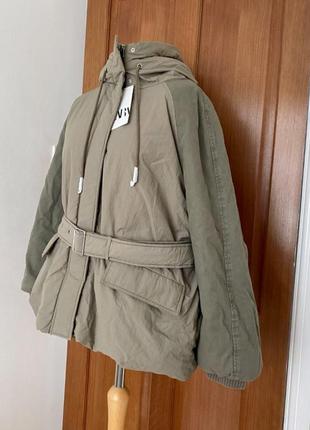 Курточке zara zw collection контрастная утепленная куртка светлый хаки | 4088/2448 фото