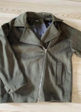 Почти новая шикарная шерстяная куртка косуха 50 р5 фото