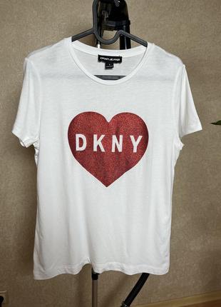 Футболка с сердцем dkny р.s