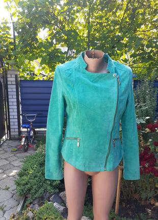 Классная яркая куртка из натуральной замши от hema