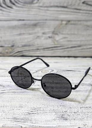 Солнцезащитные очки овальные, черные, унисекс в черной металлической оправе  (без бренда)