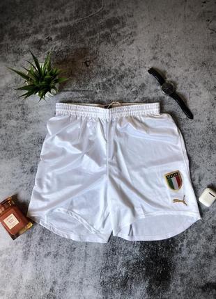 Крутые футбольные шорты италия1 фото