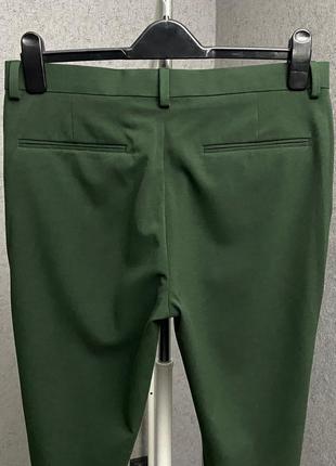 Зеленые брюки от бренда asos5 фото