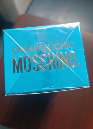 Moschino cheap and chic light clouds edt 100 ml.6 фото