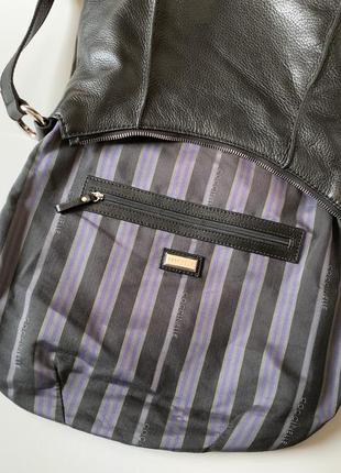 Кожаная сумка coccinelle с длинной ручкой хобо6 фото