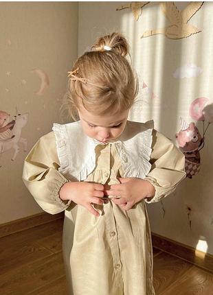 Платье с красивым воротником
