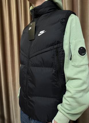 Мужская жилетка nike storm-fit черного цвета3 фото