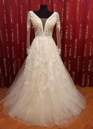 Розкішна турецька весільна сукня