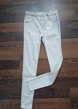 Жіночі джинси