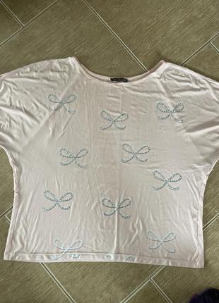 Футболка тканина трикотаж,спереду масло,камінь ці гарно прикріплені пот55,пог57,довжина 58