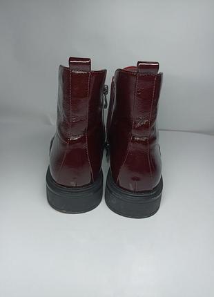 Кожаные женские ботиночки бордового цвета.3 фото
