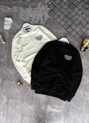 Свитшот от tommy hilfiger