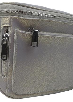 Шкіряна жіноча сумка-кросбоді з короткою ручкою та ремінцем на плече fashion instinct срібляста3 фото