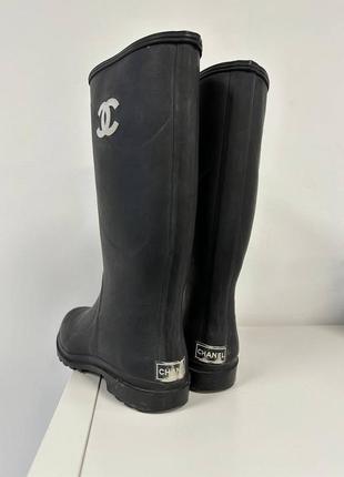 Винтажные резиновые сапоги от chanel rain boots5 фото