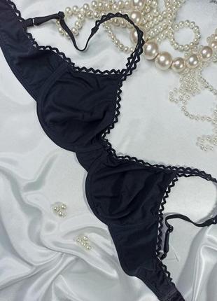 Комфортный мягкий легкий невесомый базовый чернокожий бюстгальтер